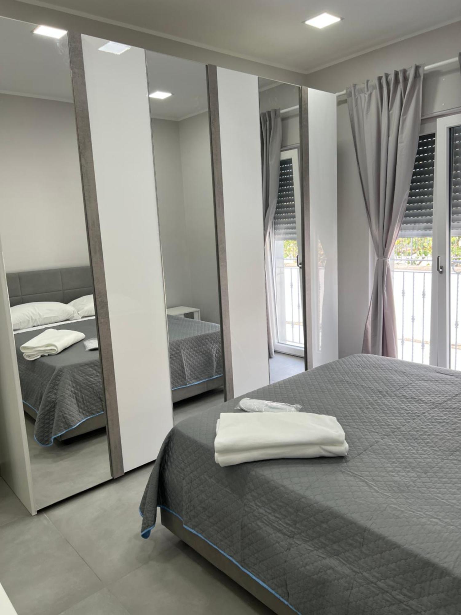 Villa Donnarumma 卡斯特拉玛雷帝斯达比亚 外观 照片